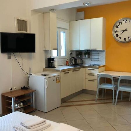 Cozy Studio Near The Beach Nea Iraklitsa Exterior photo